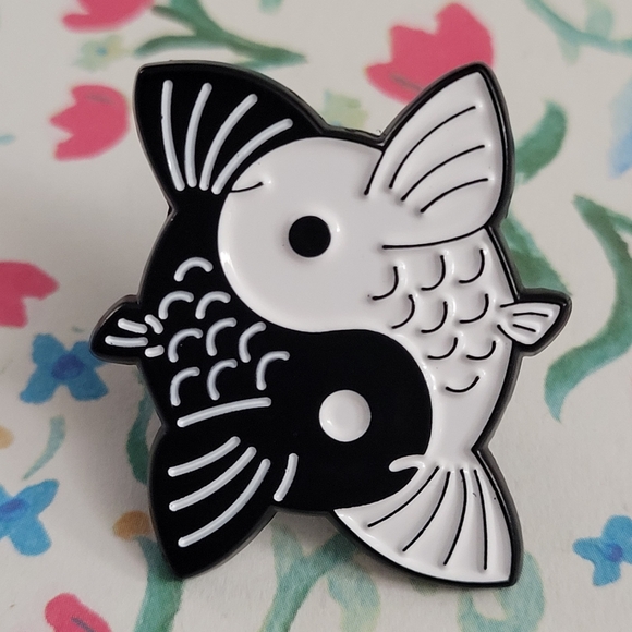 Koi Fish Yin & Yang Enamel Pin - Picture 9 of 10